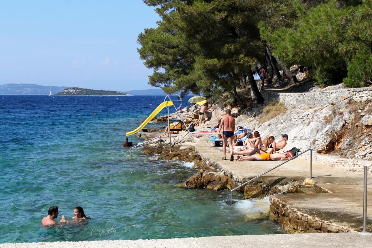 Apartments With A Parking Space Sali, Dugi Otok - 8181 Buitenkant foto