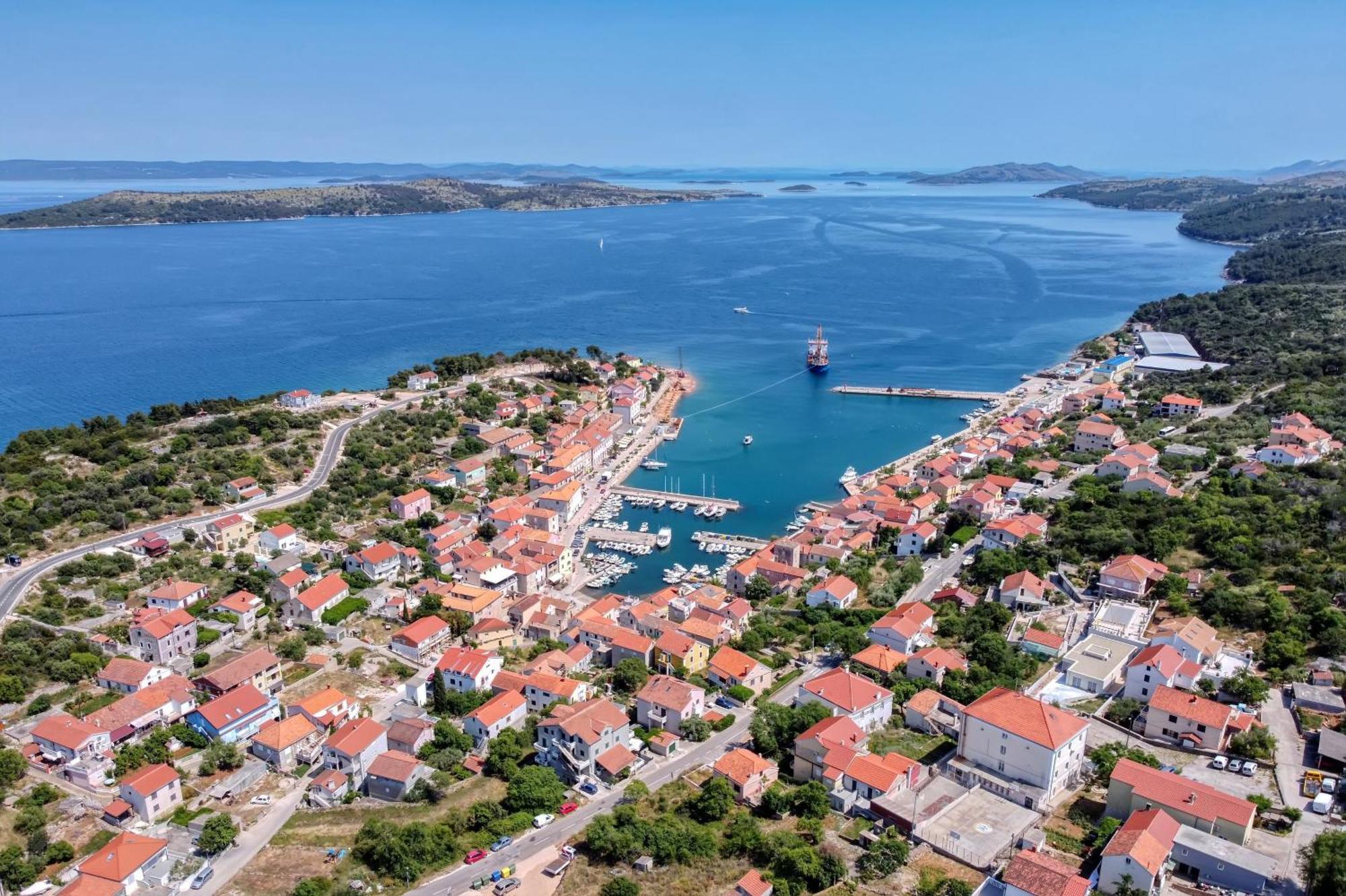 Apartments With A Parking Space Sali, Dugi Otok - 8181 Buitenkant foto